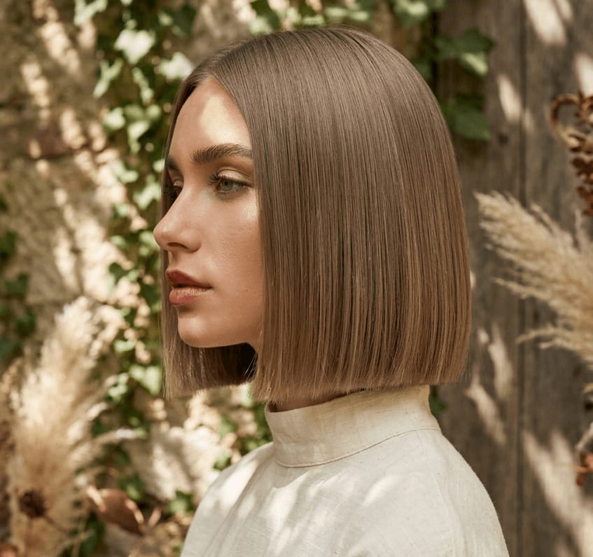 brunette box bob with face framing layers for women